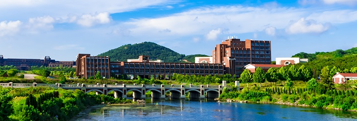 青岛理工大学商学院图.png 青岛理工大学商学院图.png